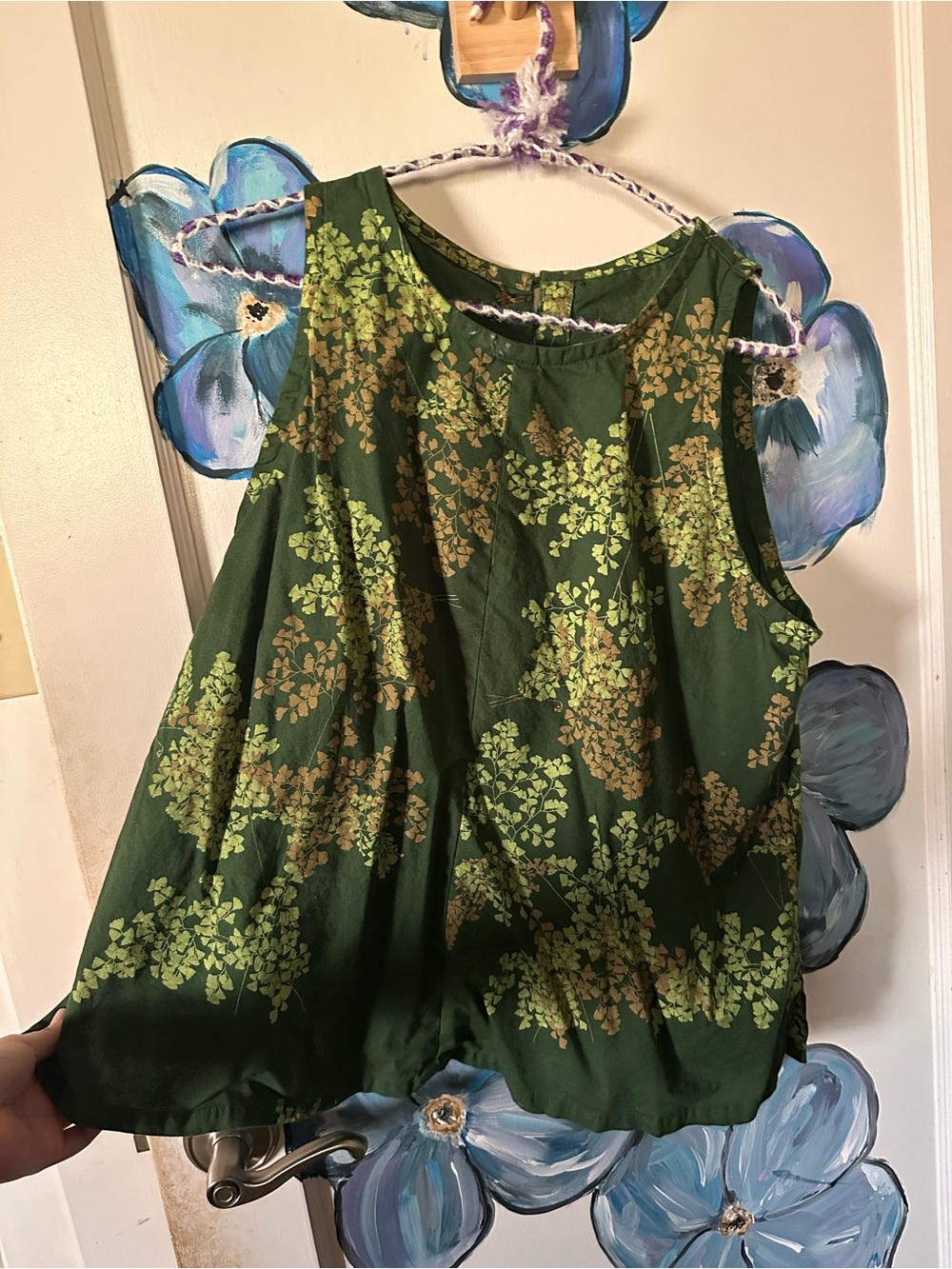 Nakeu Awai- Green Floral Sleeveless Women’s Top